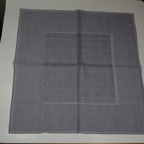 ZILLI LOGO GRAY Sartorial POCKET SQUARE - Picture 7 of 8